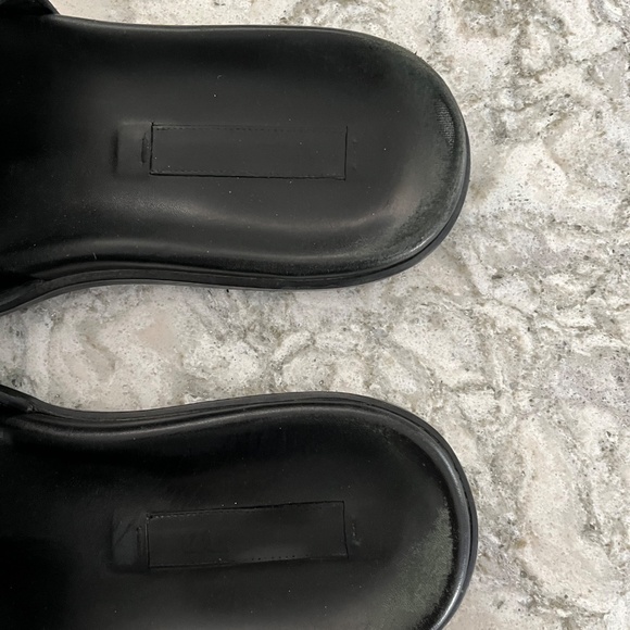 Prada Men’s Slides - Picture 5 of 13